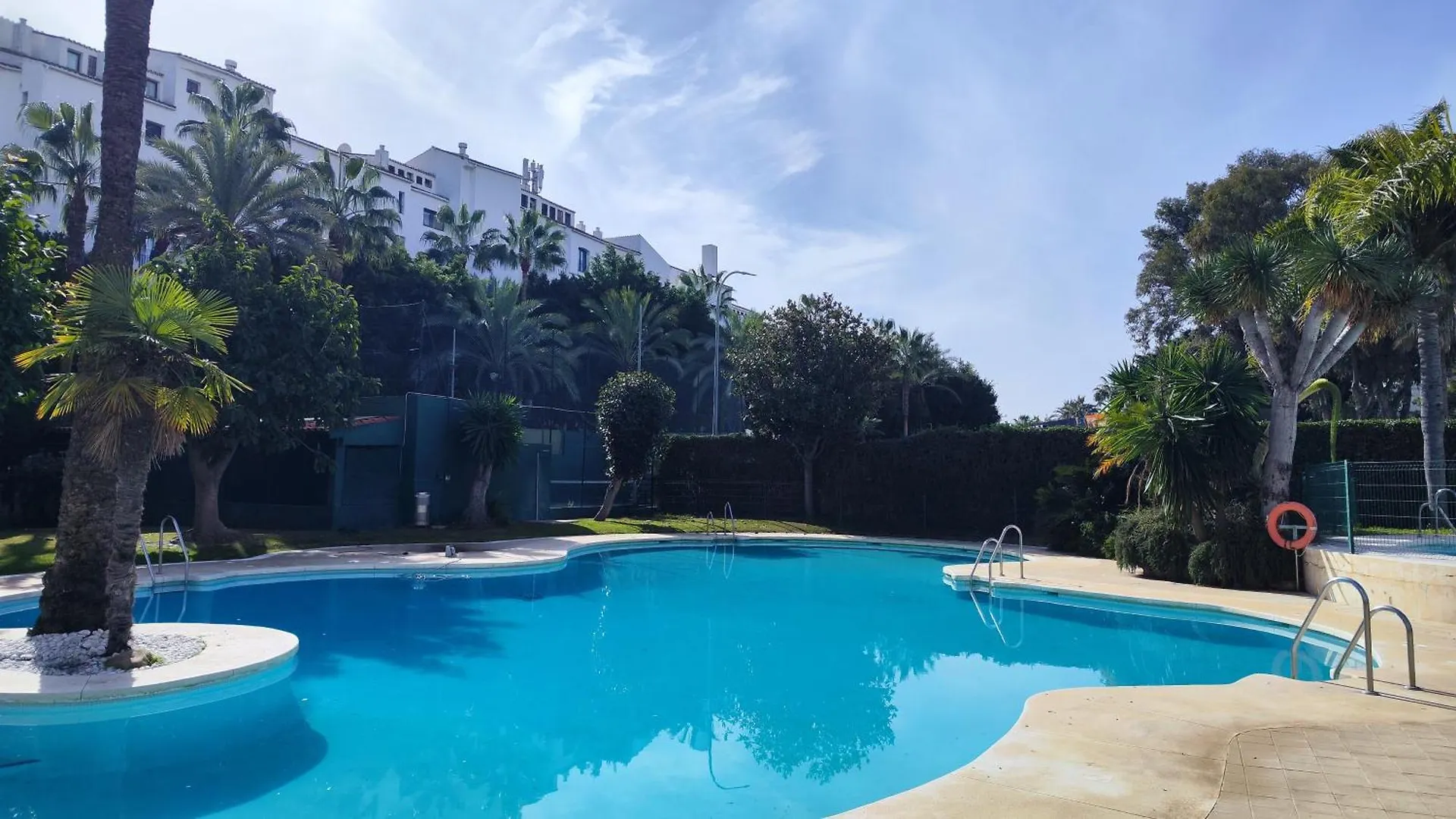 Apartament Luxury Penthouse In The Heart Of Puerto Banus Marbella 0*,  Hiszpania