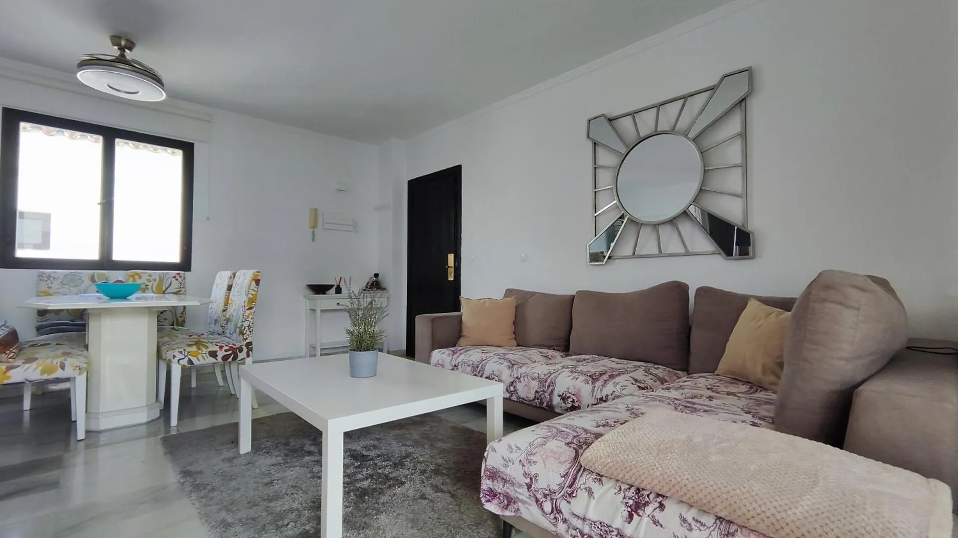 Apartament Luxury Penthouse In The Heart Of Puerto Banus Marbella Hiszpania