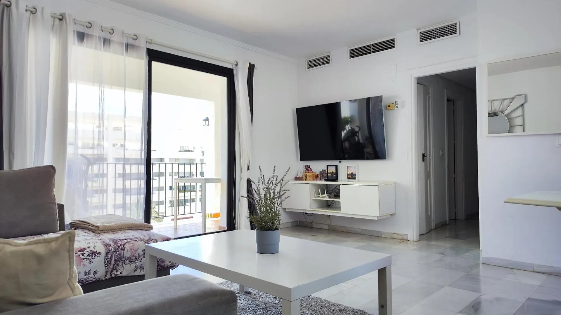 Apartament Luxury Penthouse In The Heart Of Puerto Banus Marbella 0*,  Hiszpania