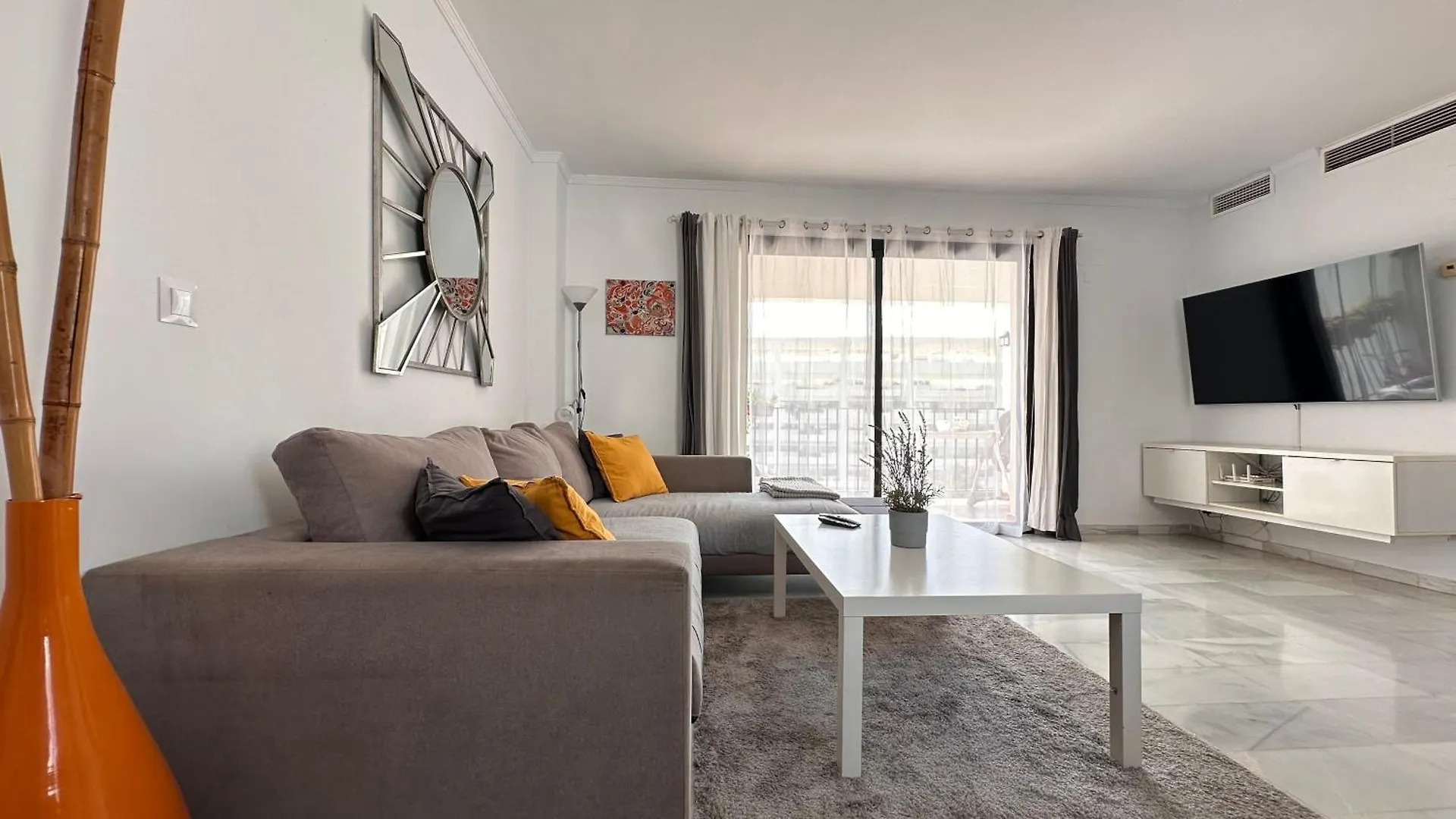 Apartament Luxury Penthouse In The Heart Of Puerto Banus Marbella 0*,  Hiszpania