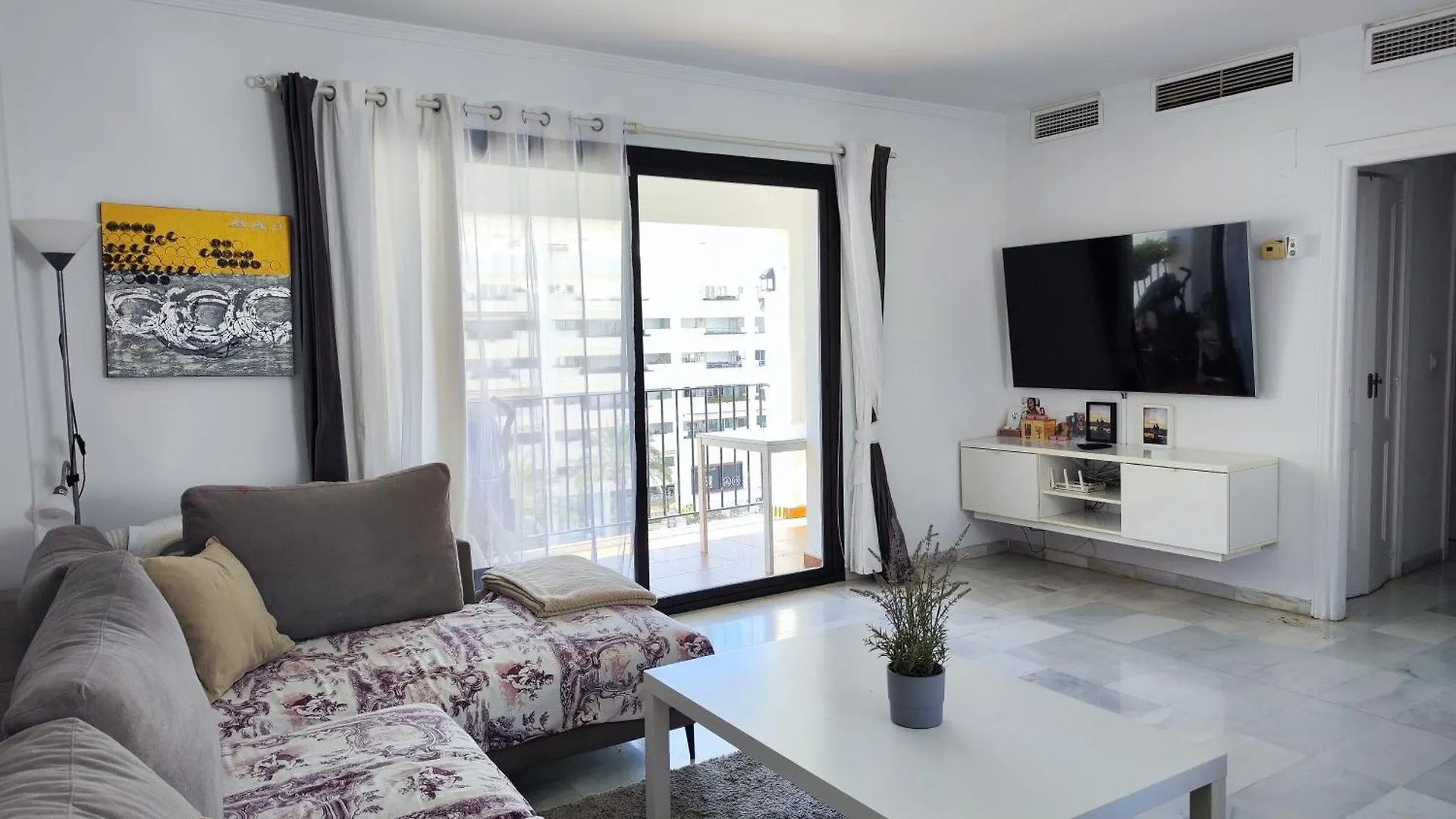 Apartament Luxury Penthouse In The Heart Of Puerto Banus Marbella
