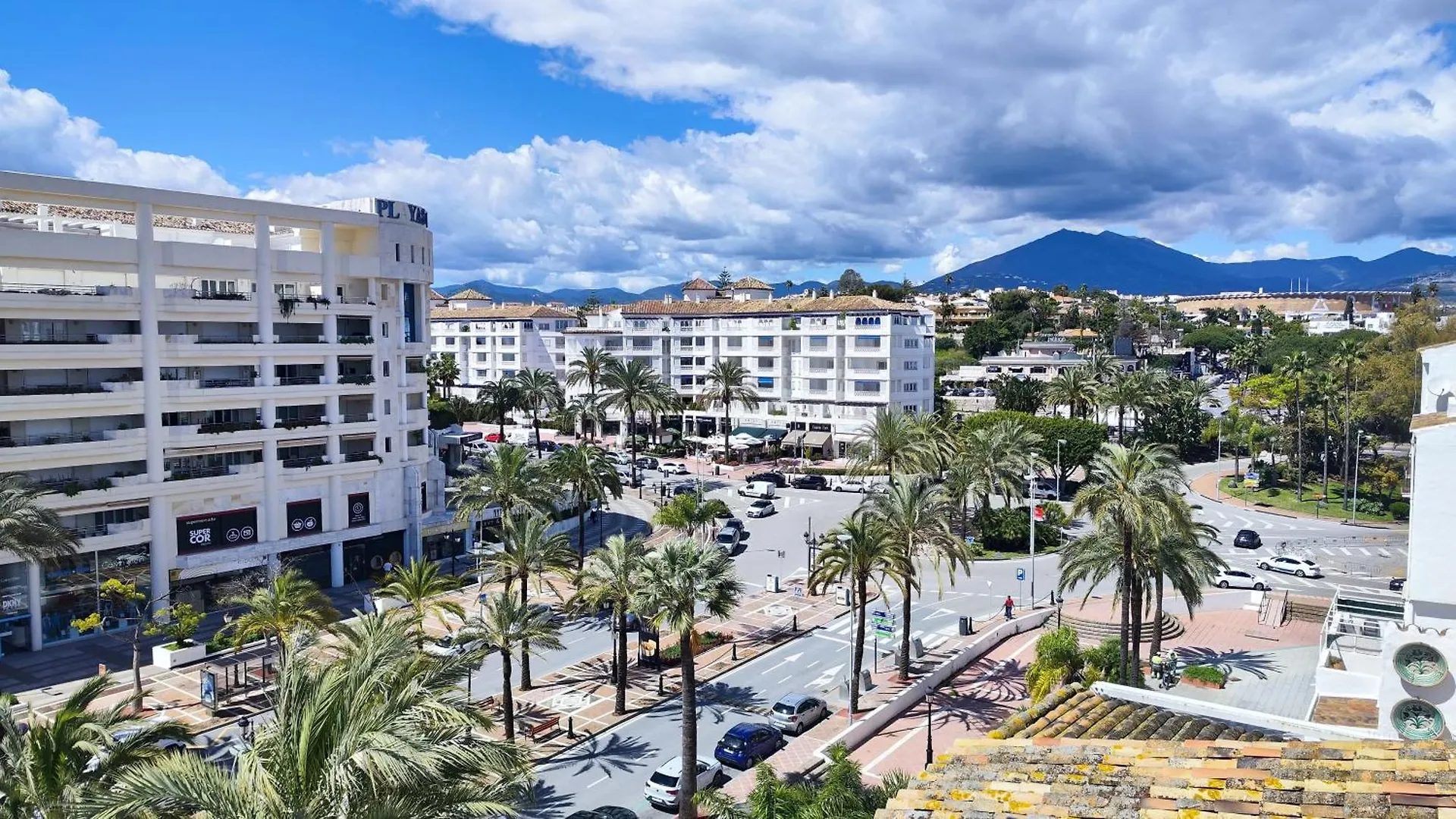 Apartament Luxury Penthouse In The Heart Of Puerto Banus Marbella Hiszpania